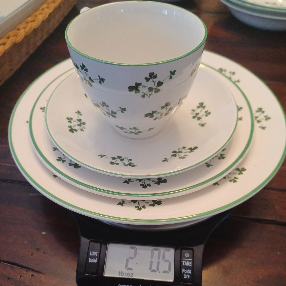 Carrigaline Ltd Cork Ireland Shamrock Set